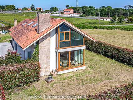 Casa en venta en Carballo rebajada