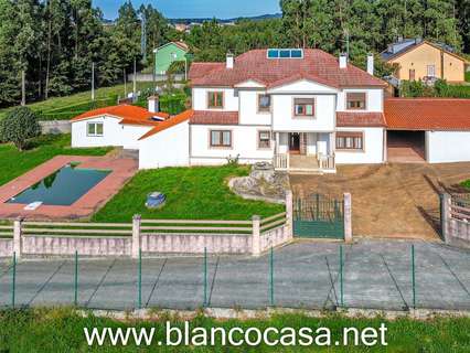 Chalet en venta en Carballo rebajado