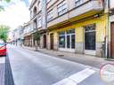 Local comercial en alquiler en Carballo