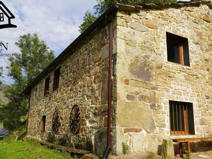 Casa rústica en venta en Vega de Pas