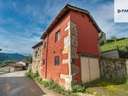 Casa en venta en Laviana