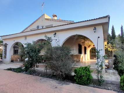 Chalet en venta en Yecla
