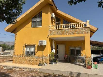 Chalet en venta en Crevillent