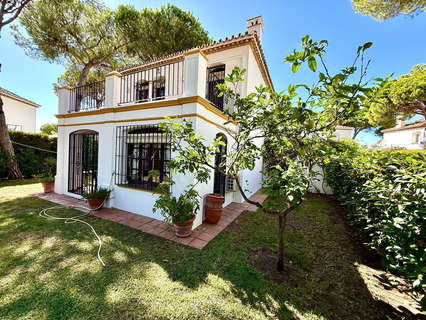 Chalet en venta en Estepona
