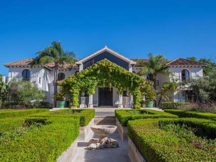 Chalet en venta en Estepona