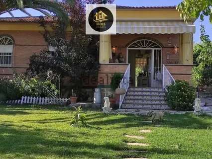 Chalet en venta en Linares