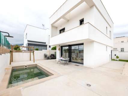 Casa en venta en La Zubia