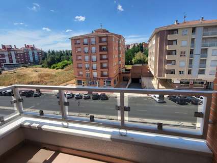Piso en venta en Ávila zona Universidad