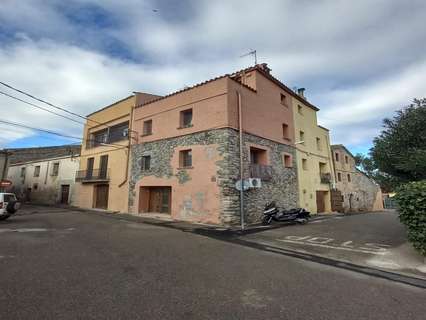 Villa en venta en Garriguella, rebajada