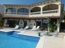 Villa en venta en Roses
