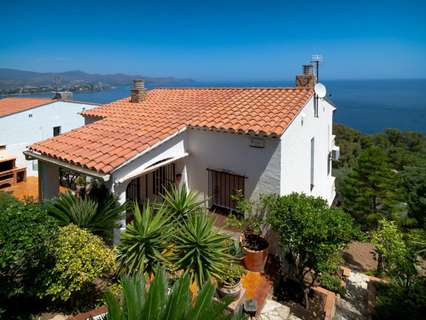 Villa en venta en El Port de la Selva