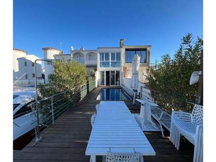 Villa en venta en Castelló d'Empúries zona Empuriabrava