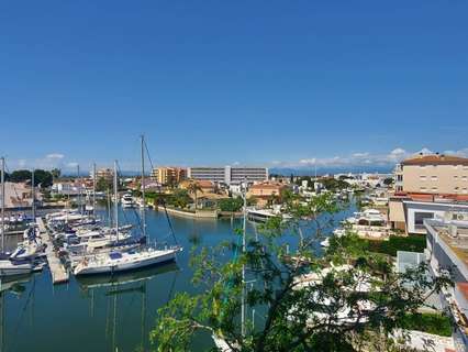 Apartamento en venta en Roses