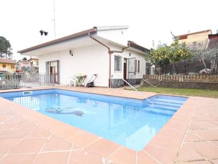 Chalet en venta en Abrera