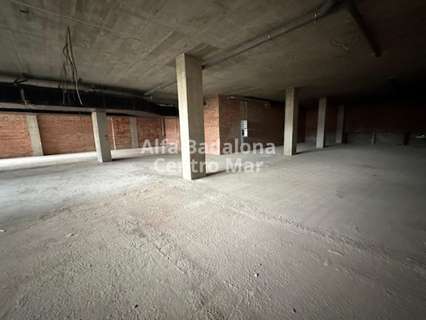 Local comercial en alquiler en Badalona