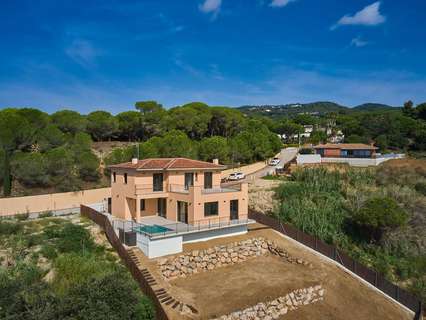 Villa en venta en Sant Vicenç de Montalt rebajada