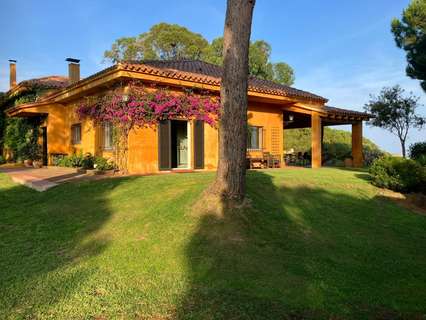 Villa en venta en Sant Vicenç de Montalt rebajada