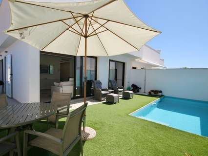 Villa en venta en Pilar de la Horadada