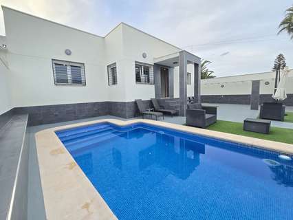 Villa en venta en Torrevieja rebajada