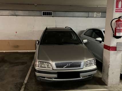 Plaza de parking en venta en Esplugues de Llobregat zona LA PLANA