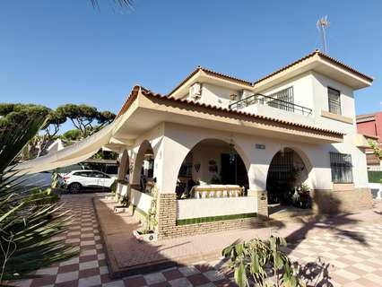 Chalet en venta en Isla Cristina