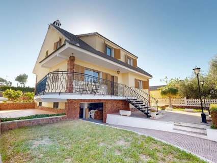 Chalet en venta en La Pobla de Vallbona rebajado