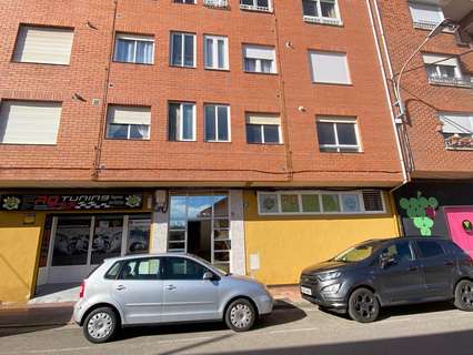 Piso en venta en Cacabelos