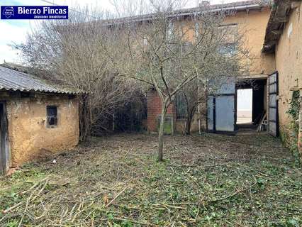 Casa en venta en Gradefes