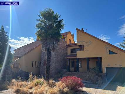 Casa en venta en Chozas de Abajo rebajada