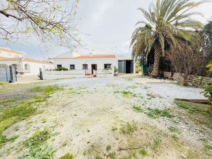 Villa en venta en Alcaucín