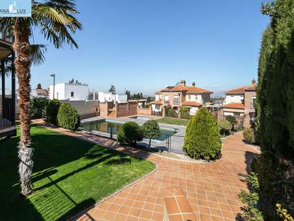 Casa en venta en La Zubia