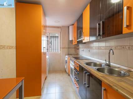 Piso en venta en La Zubia