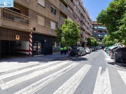 Plaza de parking en venta en Granada