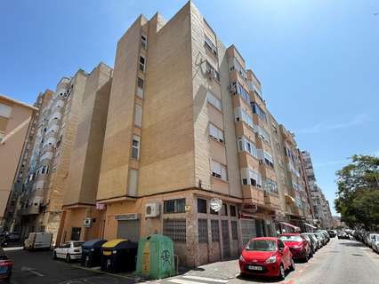 Local comercial en venta en Cádiz