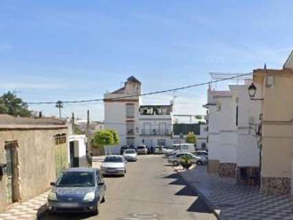 Casa en venta en Alcalá del Río rebajada