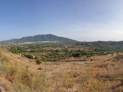 Parcela rústica en venta en Coín