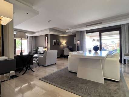 Apartamento en venta en Estepona