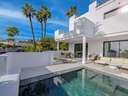 Apartamento en venta en Estepona