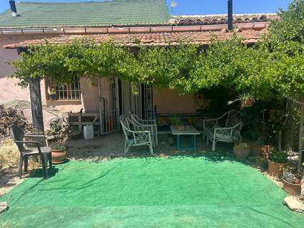 Chalet en venta en Hondón de las Nieves