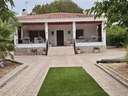 Chalet en venta en Elda