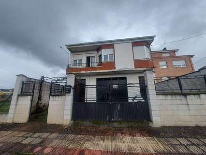 Casa en venta en Cacabelos, rebajada