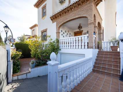 Chalet en venta en La Zubia