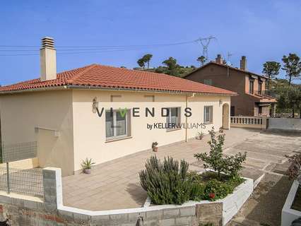 Casa en venta en Castellví de Rosanes