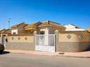 Chalet en venta en Torrevieja