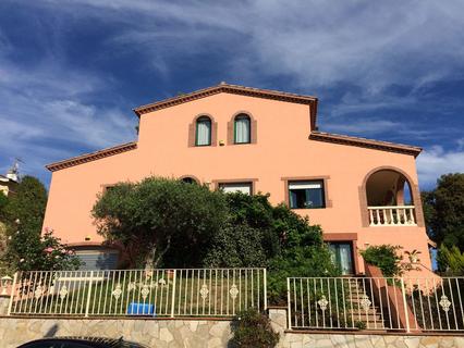 Villa en venta en Santa Susanna, rebajada