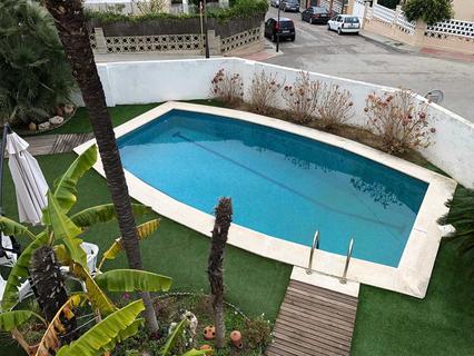 Villa en venta en Pineda de Mar