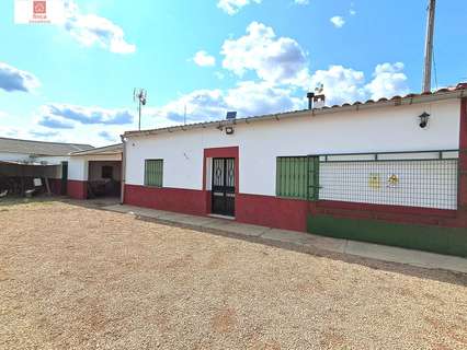 Chalet en venta en Montijo rebajado