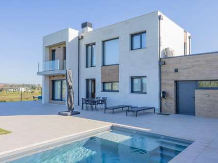 Chalet en venta en Santa Cruz de Bezana