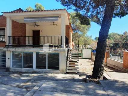 Local comercial en alquiler en Paterna La Cañada