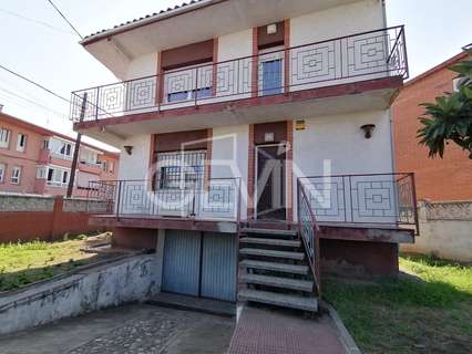 Casa en venta en Santa Perpètua de Mogoda